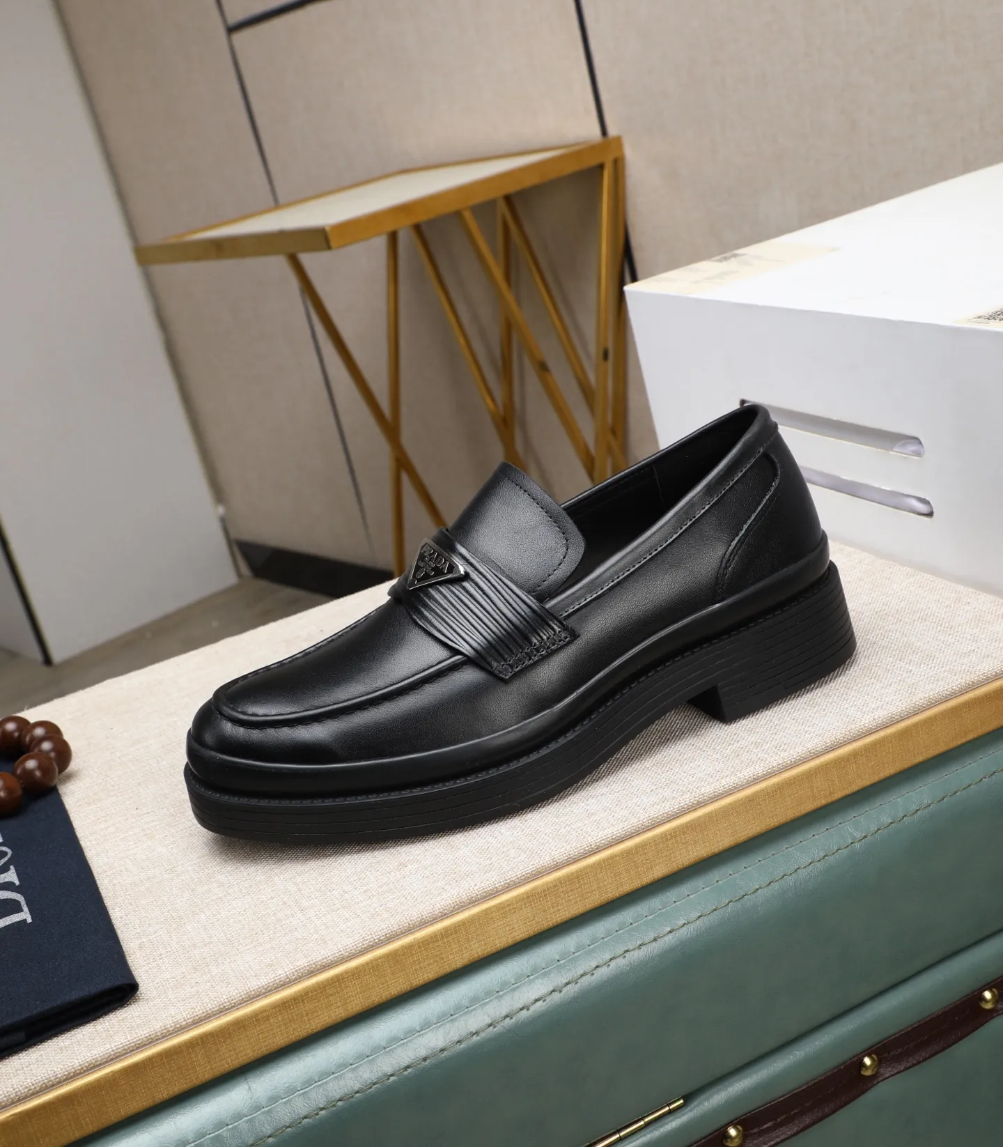 Men's men's shoes 💰540 (water-dyed cow leather) 📛📛PRADA high-end counter's latest formal business leather shoes 👔original and highest quality! Imported from Italy 🇮🇹 first-layer calfskin fabric ➕ cowhide lining Original outsole Formal size: 38➖44 (45 customized)